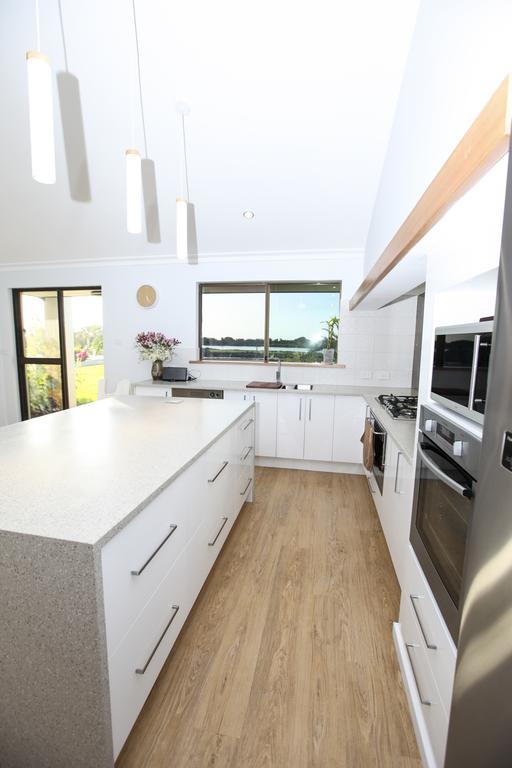 Martin Fields Beach Retreat Busselton Ngoại thất bức ảnh